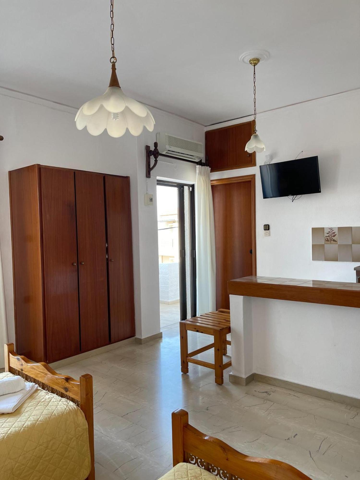 Aeolos Apartments Kolymbari Dış mekan fotoğraf