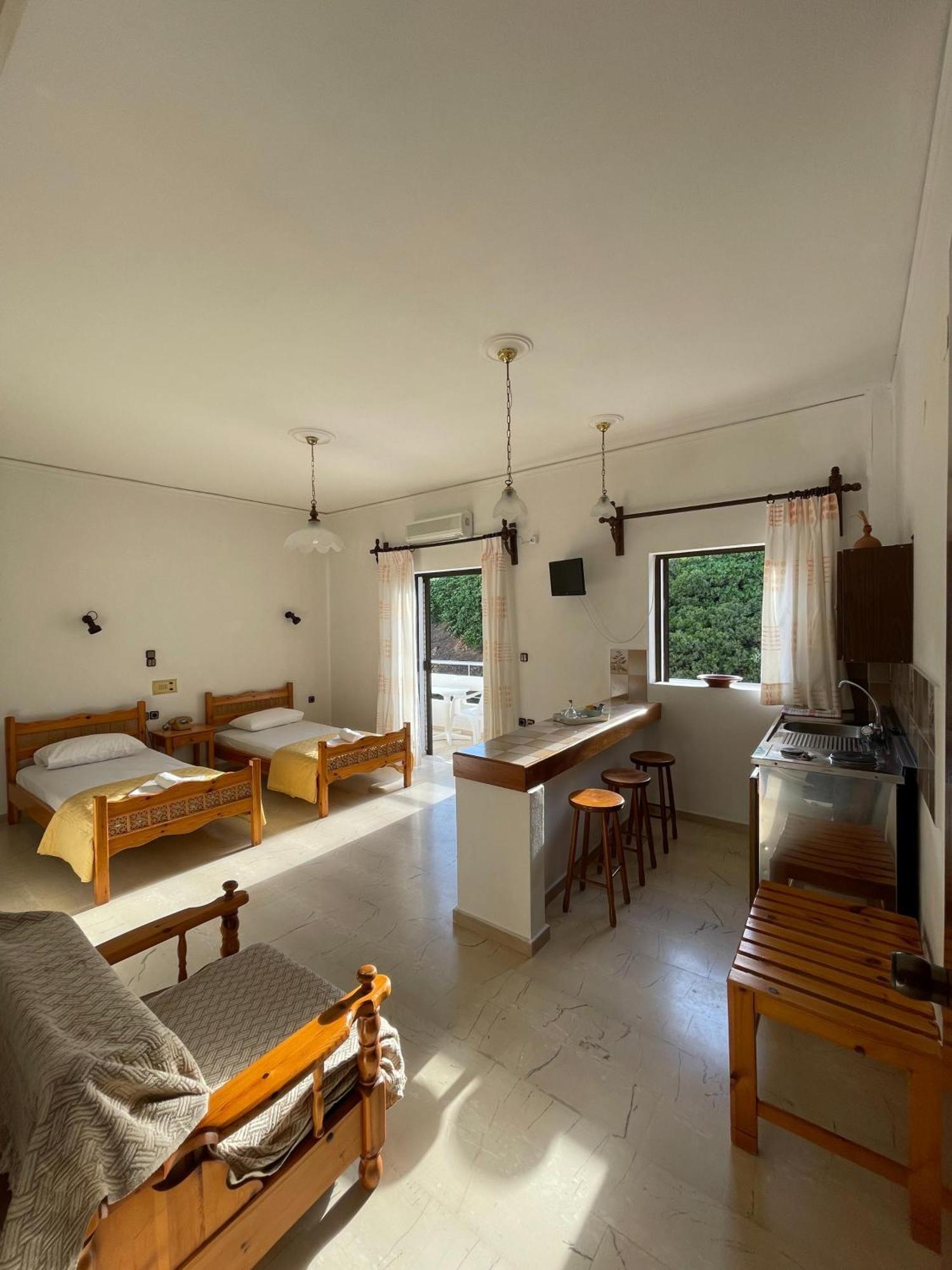 Aeolos Apartments Kolymbari Dış mekan fotoğraf