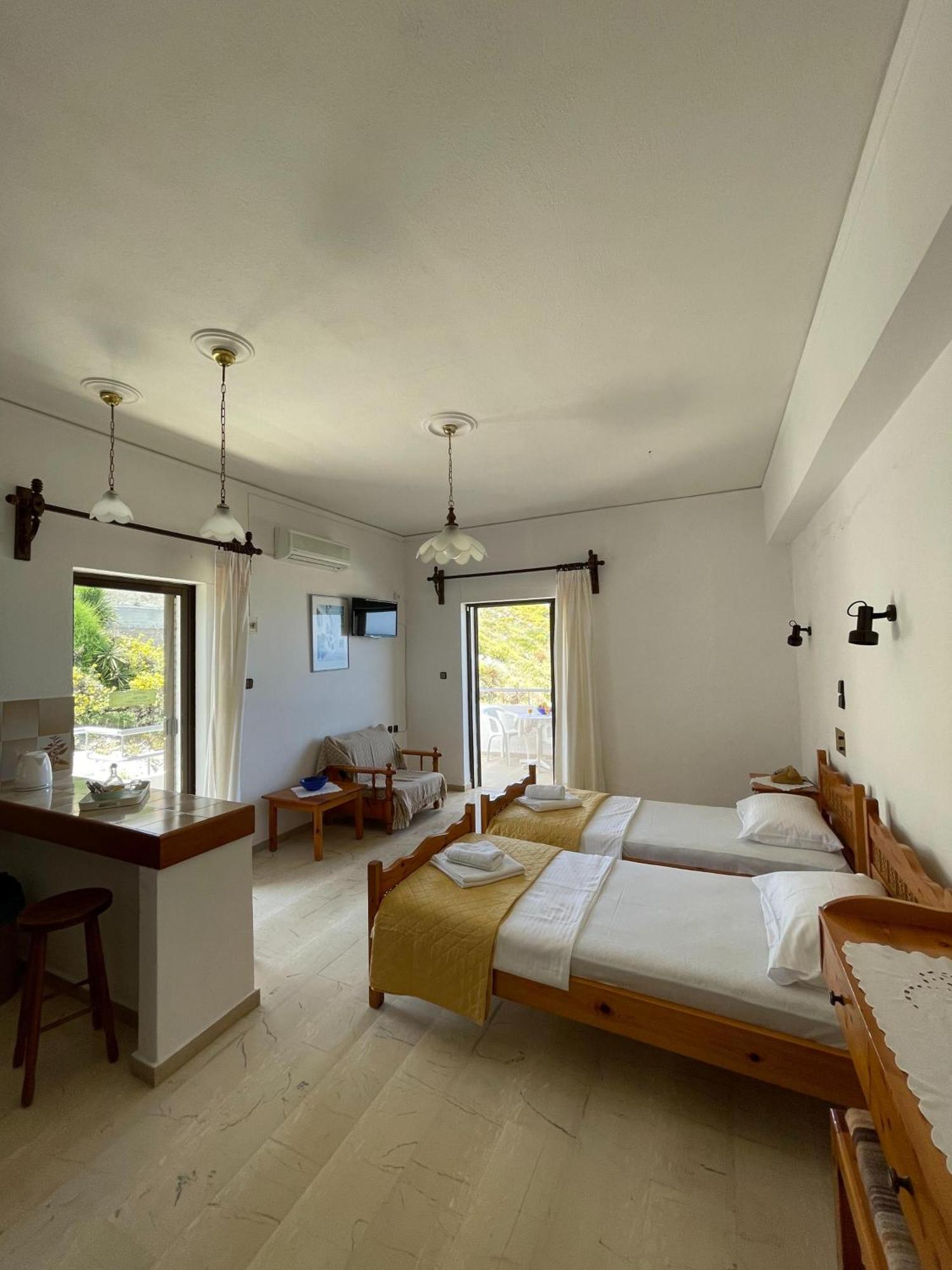 Aeolos Apartments Kolymbari Dış mekan fotoğraf