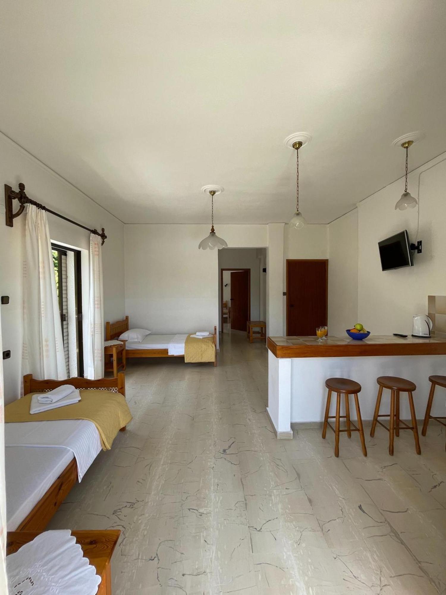 Aeolos Apartments Kolymbari Dış mekan fotoğraf
